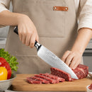 Detalhe de limpeza da faca chef CJ-A001